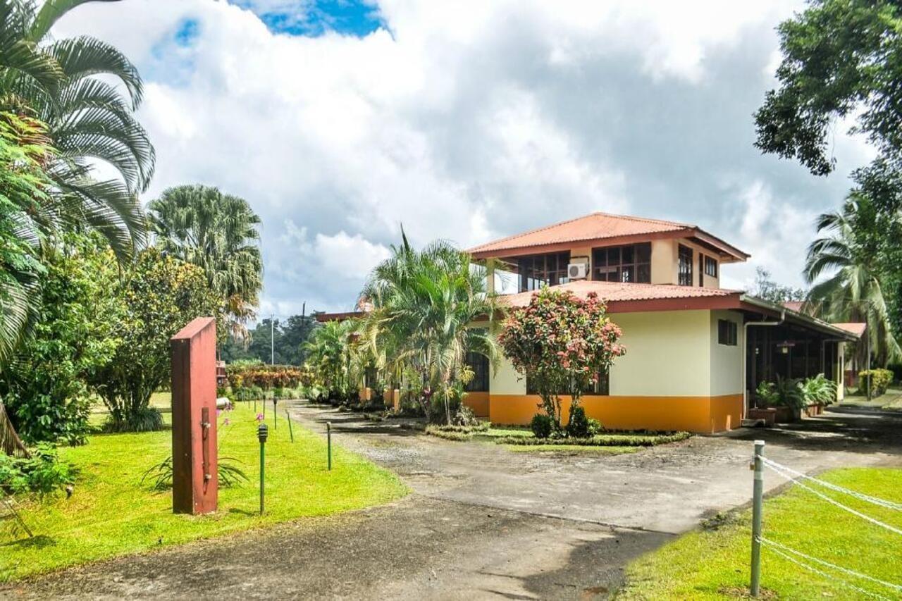 فندق Befox Adventure La Fortuna المظهر الخارجي الصورة