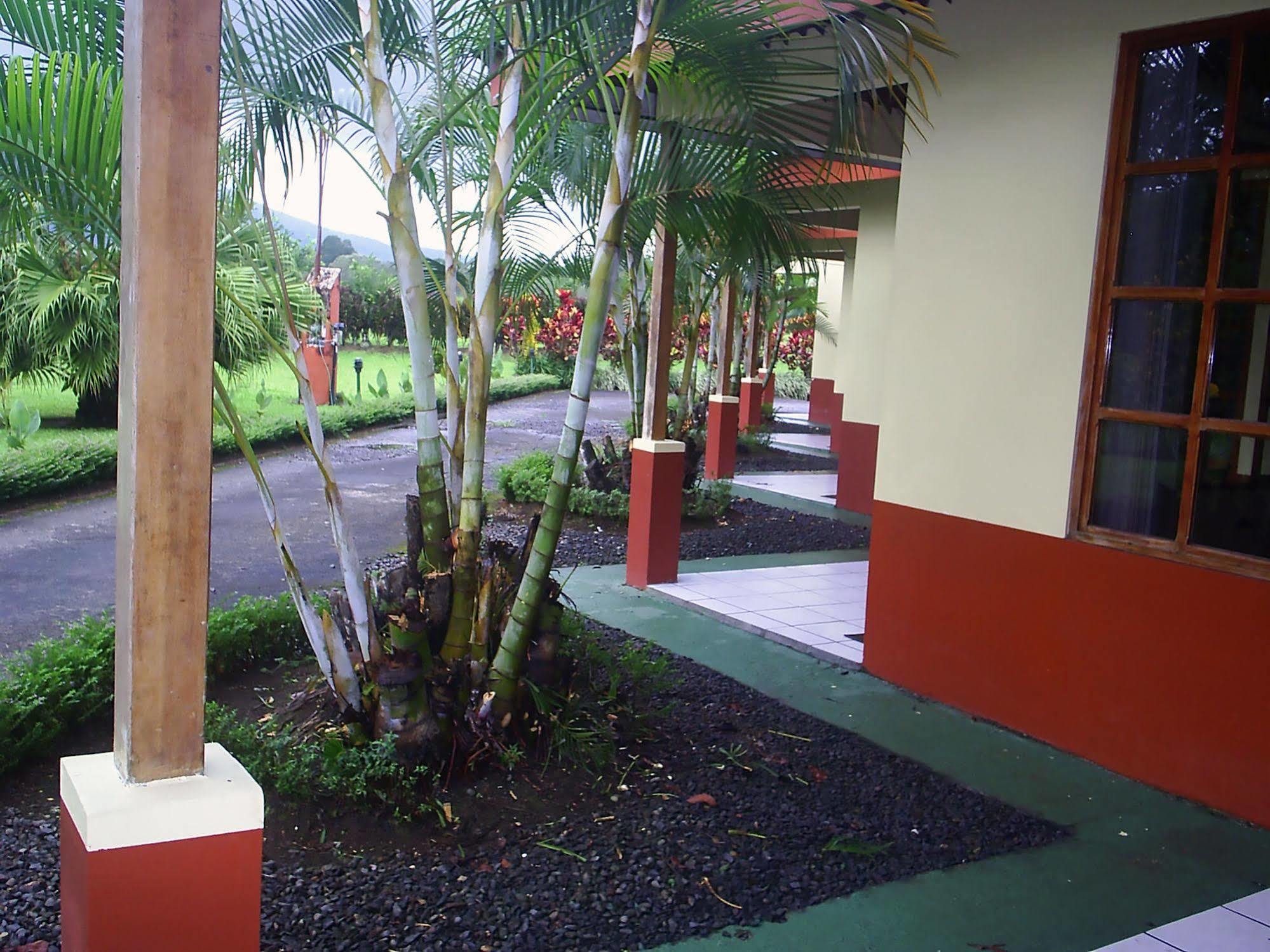 فندق Befox Adventure La Fortuna المظهر الخارجي الصورة